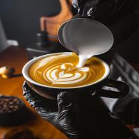 اولین ترکیب قهوه با شیر